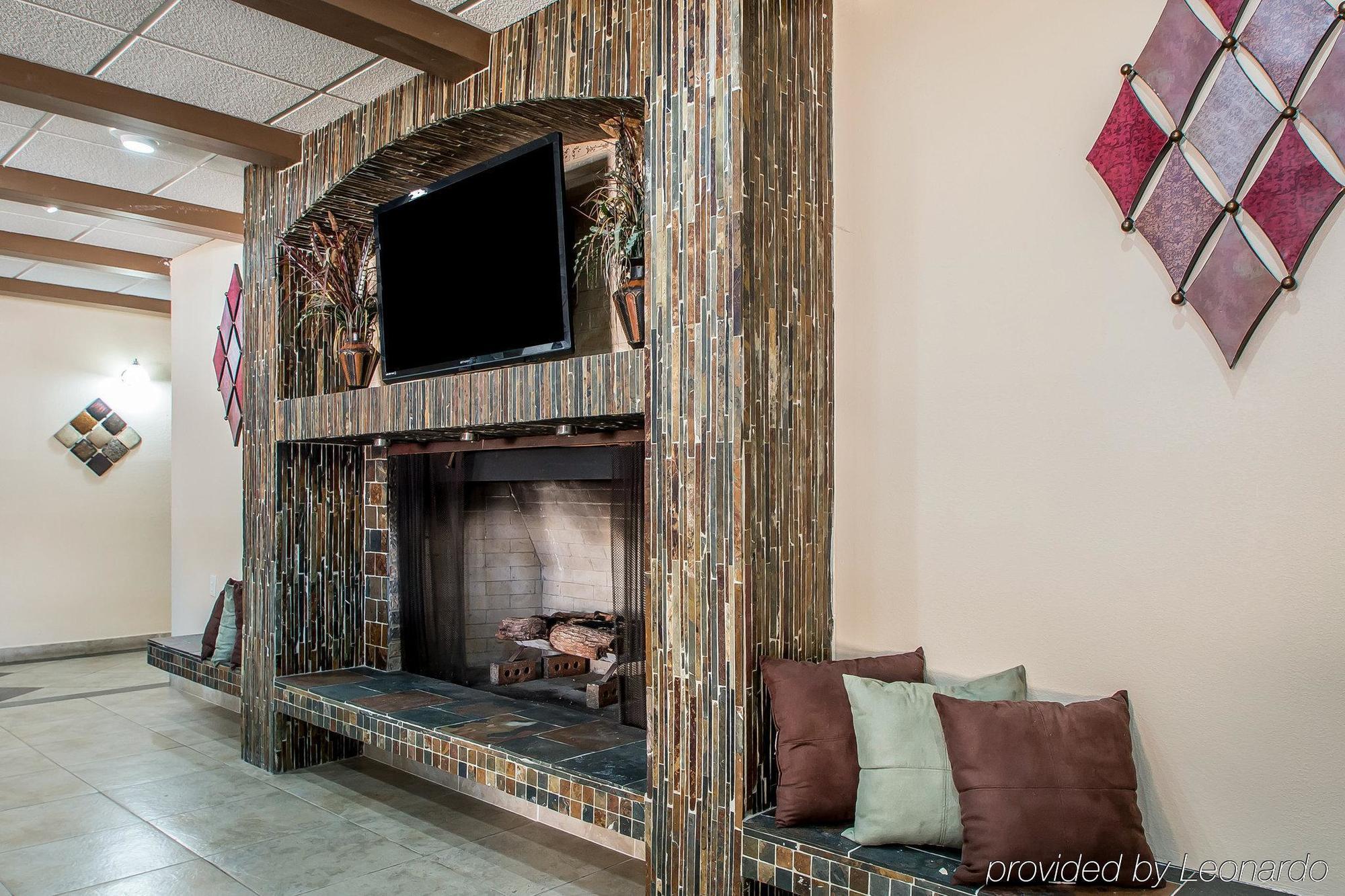 Quality Inn East Dubuque Экстерьер фото